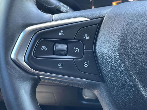 Used 2025 Chevrolet Trax ACTIV w/ Driver Confidence Package FWD image 21