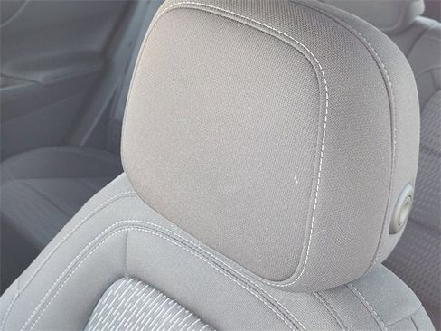 Used 2025 Chevrolet Equinox LT w/ Safety and Technology Package image 15