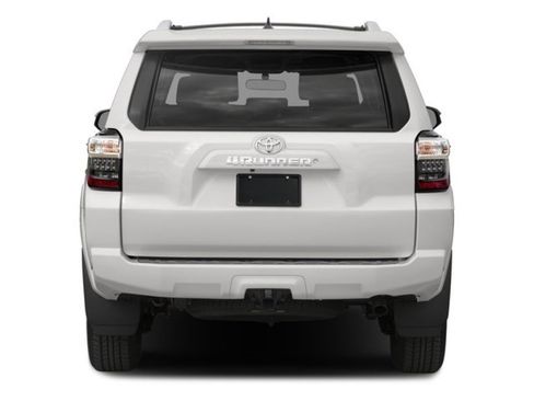Used 2017 Toyota 4Runner SR5 Premium image 5