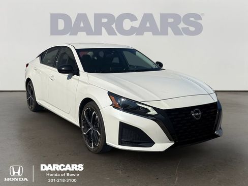 Used 2024 Nissan Altima 2.5 SR FWD image 1