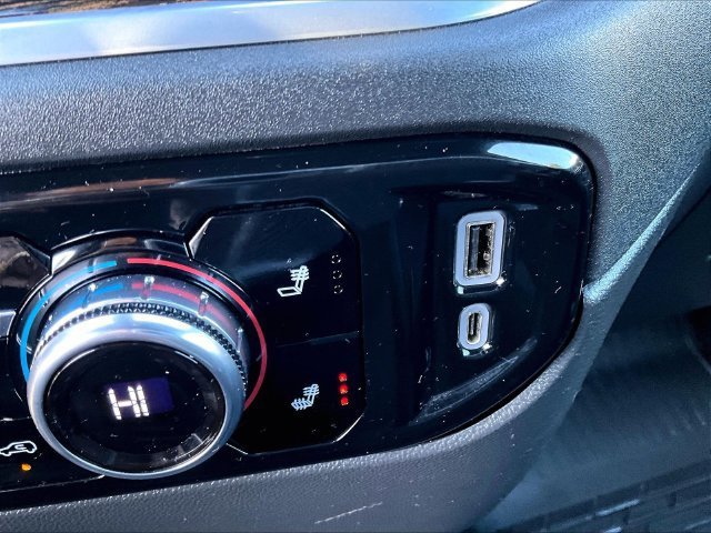 Used 2022 GMC Sierra 1500 Elevation AWD/4WD image 27
