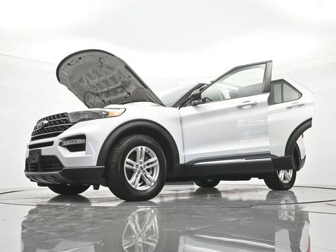 Used 2020 Ford Explorer XLT w/ Equipment Group 202A RWD image 48
