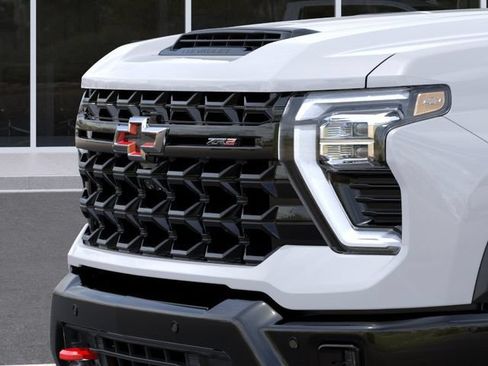 New 2026 Chevrolet Silverado 2500 ZR2 AWD/4WD image 13