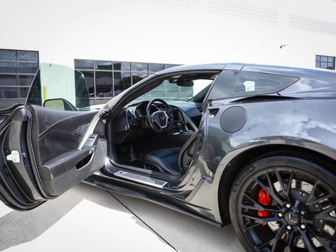 Used 2017 Chevrolet Corvette Z06 image 13