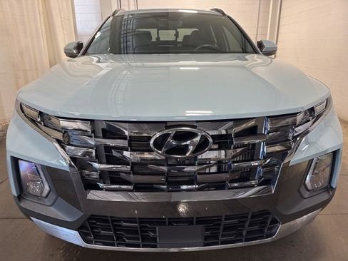 Used 2024 Hyundai Santa Cruz Limited AWD/4WD image 2