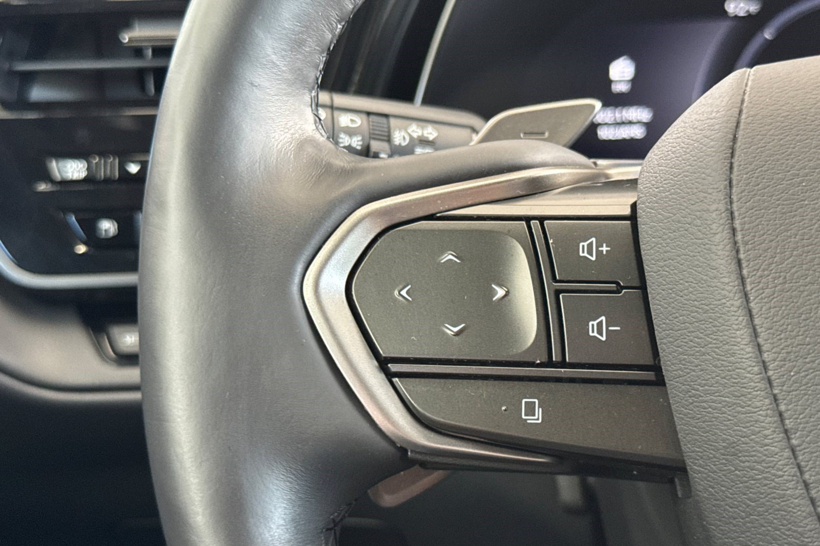 Certified 2025 Lexus TX 550h AWD Plug-In Hybrid w/ Technology Package image 32
