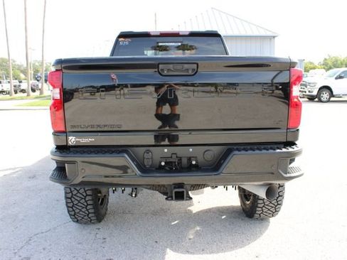 Used 2023 Chevrolet Silverado 2500 LT w/ True North Edition AWD/4WD image 9
