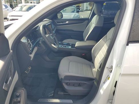 New 2026 Volkswagen Atlas Cross Sport SEL R-Line AWD/4WD image 19
