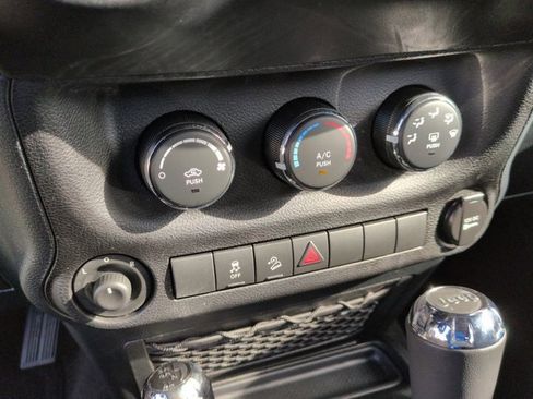 Used 2011 Jeep Wrangler Sport image 20