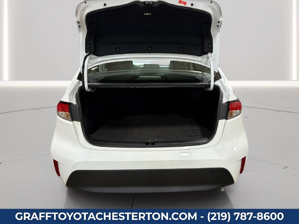 Used 2024 Toyota Corolla LE AWD/4WD image 16