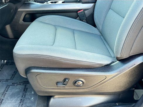 Used 2022 RAM 1500 Big Horn AWD/4WD image 18
