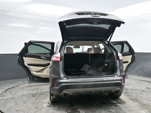 Used 2022 Ford Edge Titanium image 44