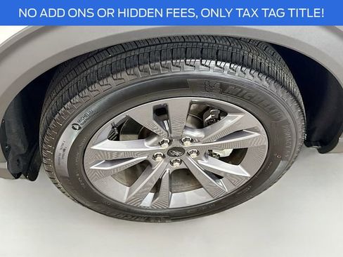 New 2025 Ford Explorer Active w/ Active Comfort Package image 32