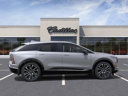 New 2025 Cadillac Optiq Sport 2 AWD/4WD image 5
