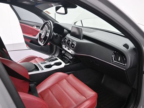 Used 2019 Kia Stinger GT2 AWD/4WD image 23