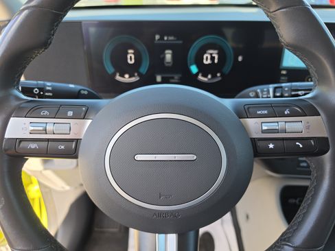 Used 2024 Hyundai Kona SEL FWD image 32