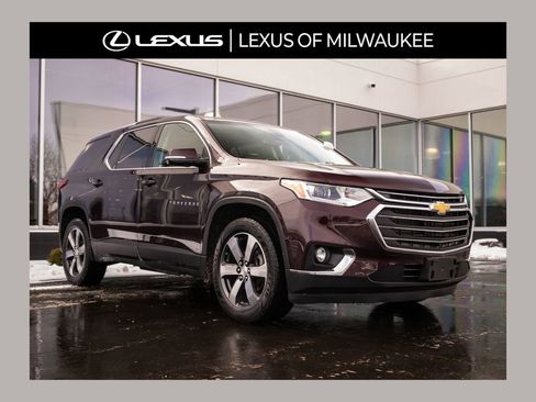 Used 2018 Chevrolet Traverse LT image 1