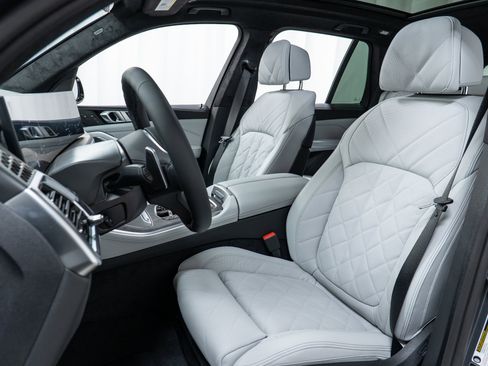 New 2026 BMW X5 xDrive40i w/ M Sport Package image 13