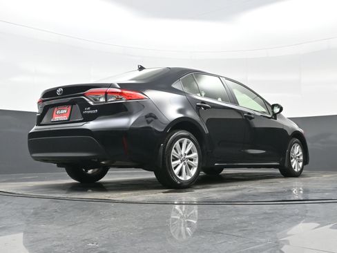Used 2024 Toyota Corolla LE image 30
