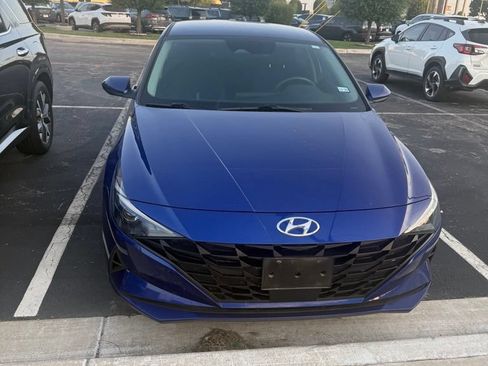 Used 2023 Hyundai Elantra SEL w/ Convenience Package FWD image 1