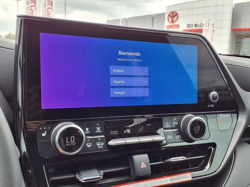 New 2026 Toyota Highlander XSE AWD/4WD image 16