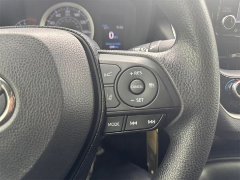 Used 2021 Toyota Corolla LE image 22