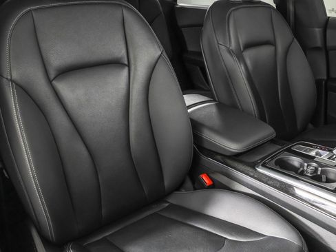 Used 2021 Audi Q8 Prestige w/ Prestige Package image 51