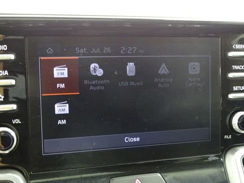 Used 2022 Kia Sorento LX image 35