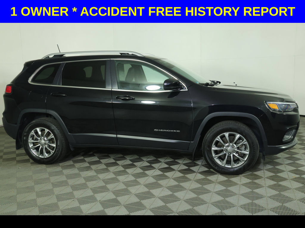 Used 2019 Jeep Cherokee Latitude Plus w/ Comfort/Convenience Group AWD/4WD image 2