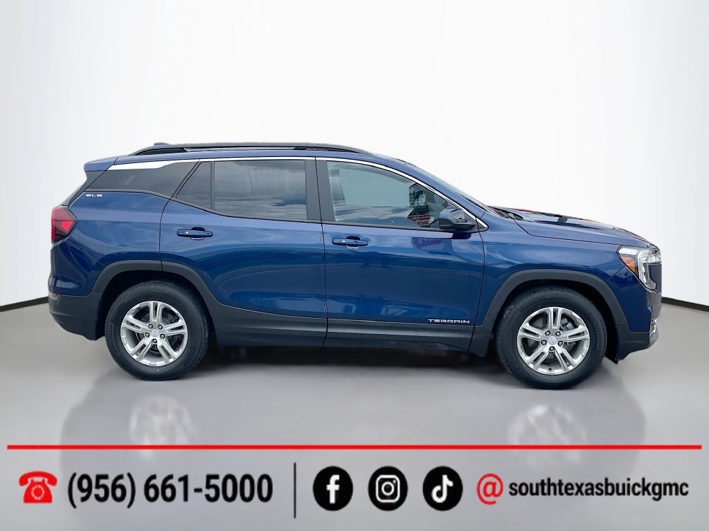Used 2022 GMC Terrain SLE w/ Driver Convenience Package FWD image 8