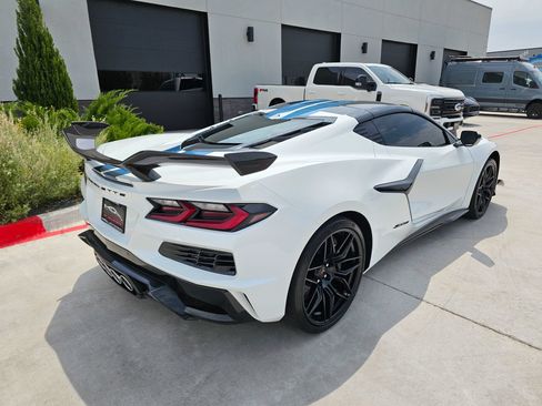 Used 2025 Chevrolet Corvette Z06 w/ Z07 Performance Package RWD image 73