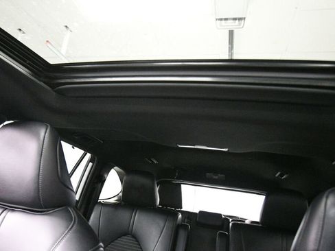 Used 2022 Toyota Highlander XSE image 19