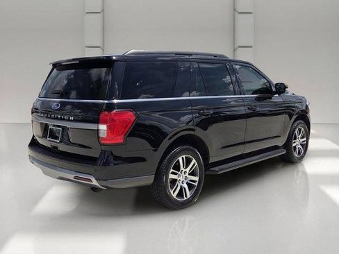 Used 2024 Ford Expedition XLT AWD/4WD image 5