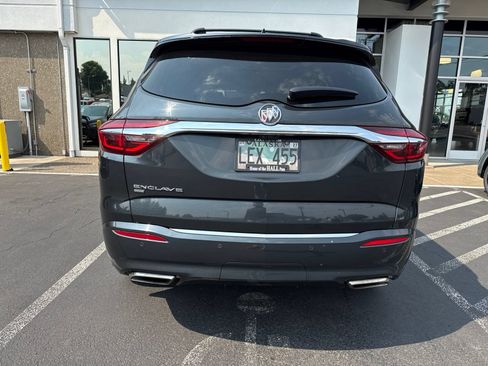 Used 2021 Buick Enclave Avenir w/ Avenir Technology Package AWD/4WD image 6