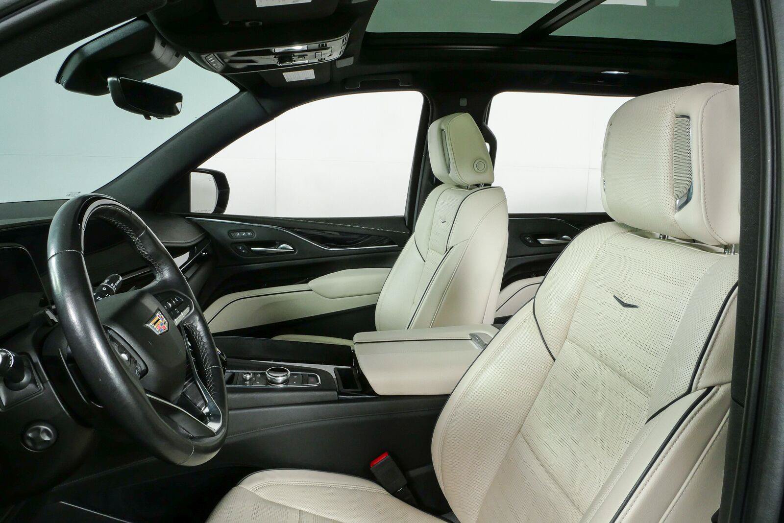 Certified 2023 Cadillac Escalade Sport AWD/4WD image 6