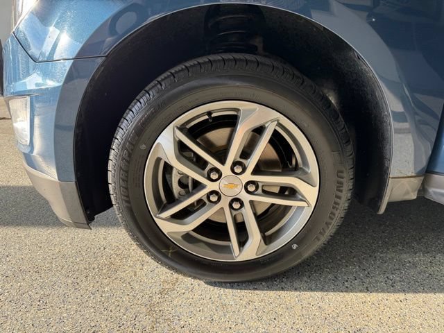Used 2017 Chevrolet Equinox Premier w/ Enhanced Convenience Package FWD image 24