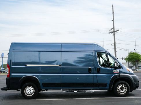 Used 2019 RAM ProMaster 2500 FWD image 4