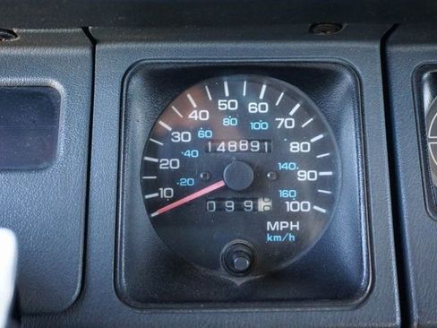 Used 1993 Jeep Wrangler S image 17