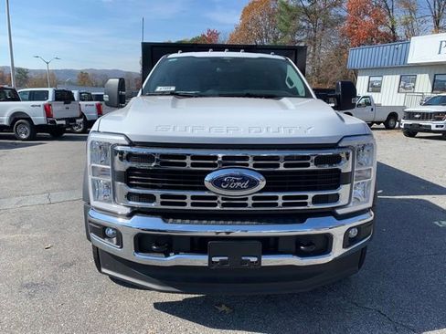 New 2025 Ford F550 4x4 Regular Cab Super Duty image 3
