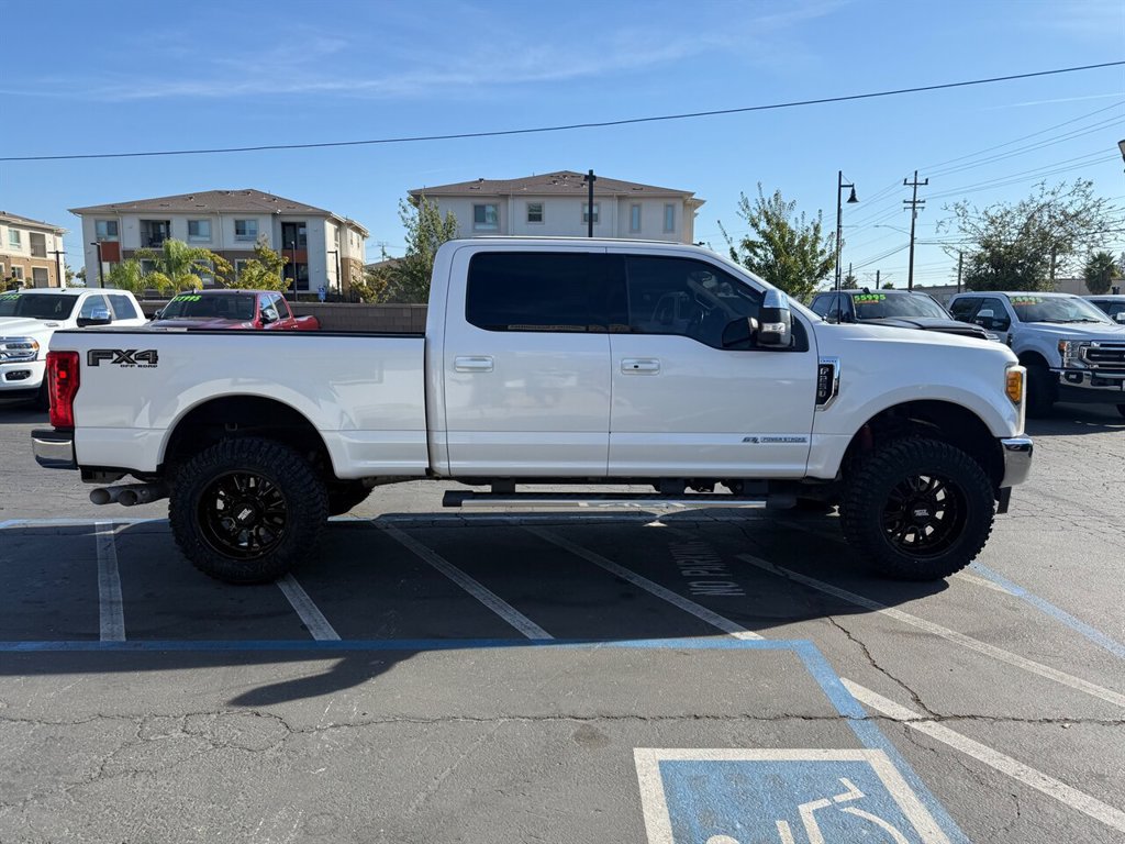 Used 2017 Ford F250 Lariat w/ Lariat Ultimate Package AWD/4WD image 4