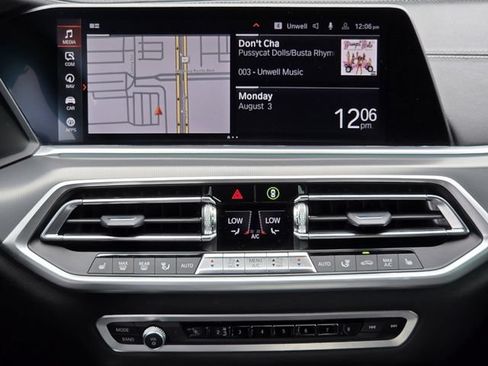 Used 2022 BMW X6 xDrive40i w/ Executive Package AWD/4WD image 12