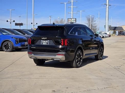 New 2026 Kia Sorento SX image 4