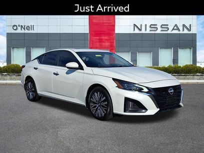 Certified 2023 Nissan Altima 2.5 SV w/ SV Premium Package