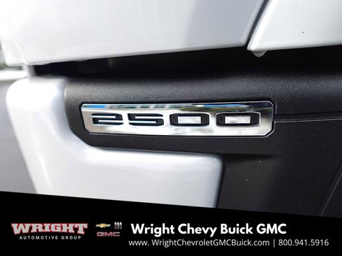 Used 2024 GMC Sierra 2500 Denali w/ Denali Reserve Package image 12