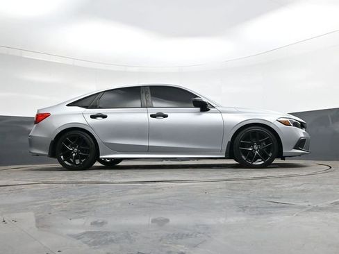 Used 2023 Honda Civic Sport image 31