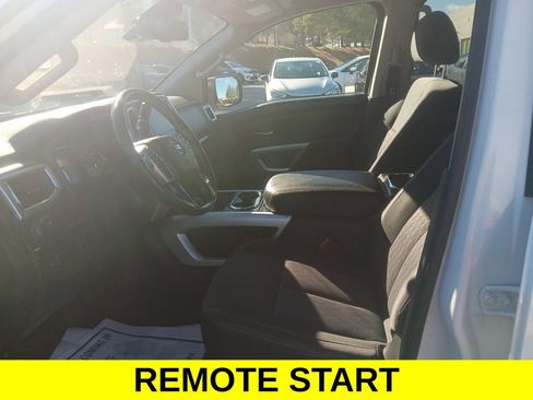 Used 2021 Nissan Titan SV w/ SV Convenience Package RWD image 10