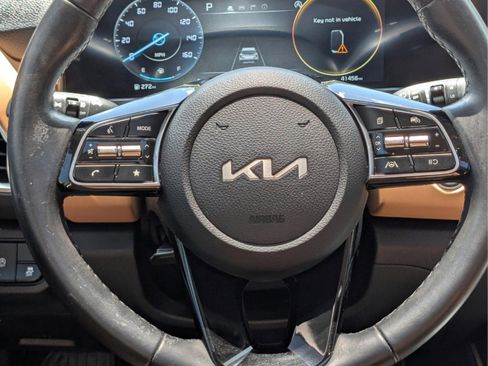 Used 2024 Kia Seltos EX AWD/4WD image 13