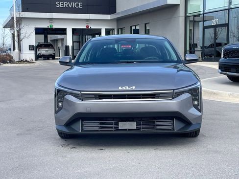 New 2026 Kia K4 LXS image 2