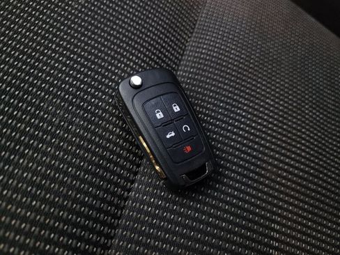 Used 2015 Chevrolet Malibu LT w/ Power Convenience Package image 32