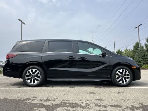 Used 2026 Honda Odyssey EX-L image 3